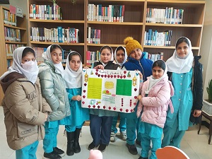 تهیه روزنامه دیواری به مناسبت ولادت امام زمان